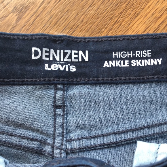 Denizen Levi Jeans. Zip cuff. - Picture 4 of 5